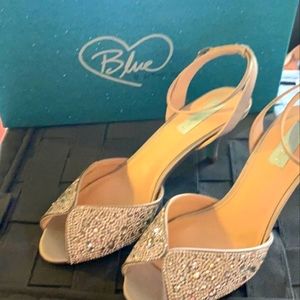 Betsey johnson blue heels